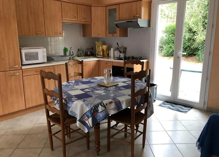 Maison avec jardin clos à 300 m de la grande plage de Pont-Mahé